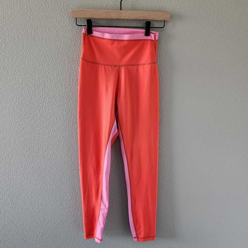High-Rise Colorblock Leggings in Coral and Pink